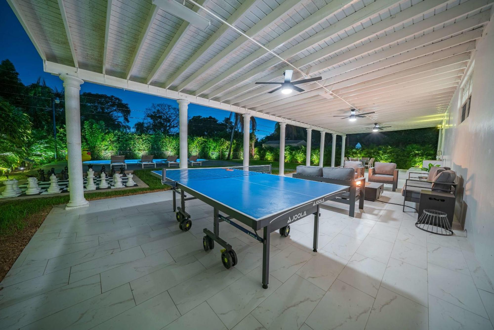 New Tropical Oasis Retreat In Miami Villa Exterior photo